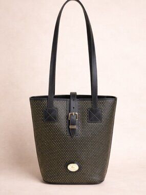 Dooney & Bourke Cabrio Bucket Shoulder Bag – Made in USA – NWT